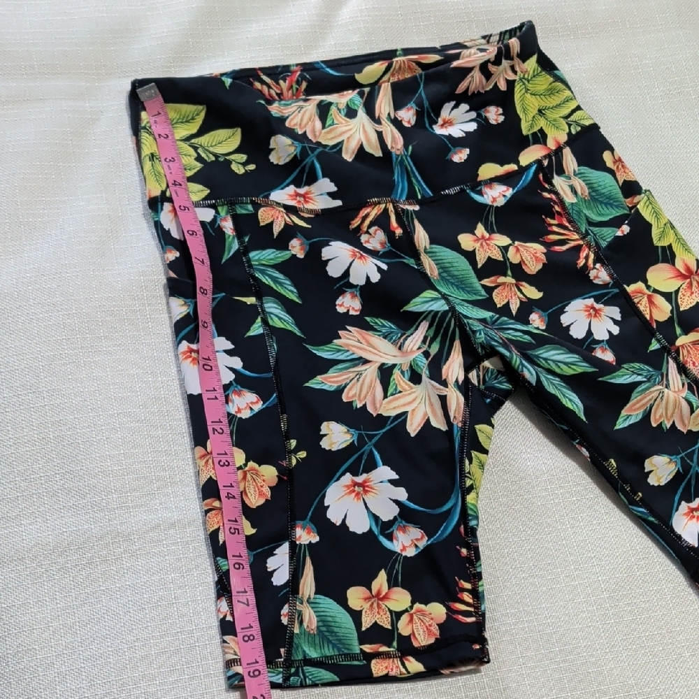 Floral Print Black Biker Shorts - Picture 5 of 6